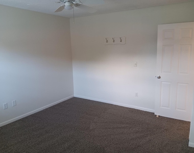 8045 Eastlake Drive - Photo Thumbnail 30