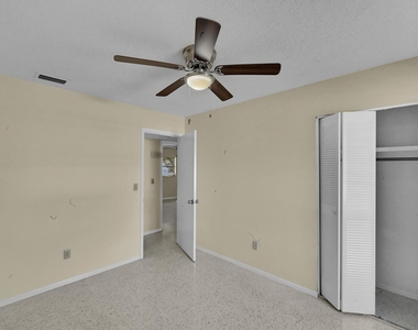 160 Ne Bracken Road - Photo Thumbnail 17