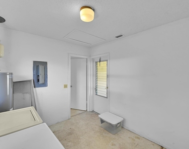 160 Ne Bracken Road - Photo Thumbnail 18