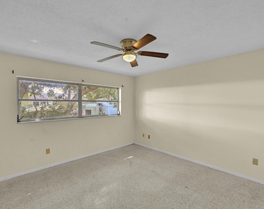 160 Ne Bracken Road - Photo Thumbnail 9