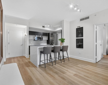 550 Okeechobee Boulevard - Photo Thumbnail 8