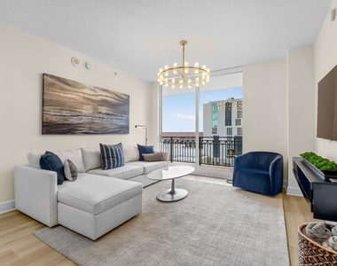 550 Okeechobee Boulevard - Photo Thumbnail 1