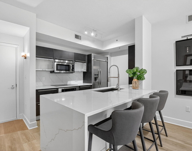 550 Okeechobee Boulevard - Photo Thumbnail 9