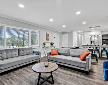 6860 Tyler Street - Photo Thumbnail 10