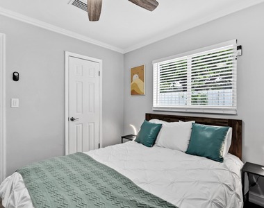 6860 Tyler Street - Photo Thumbnail 17