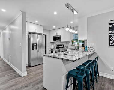 6860 Tyler Street - Photo Thumbnail 11