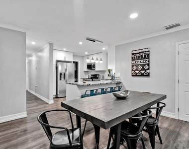6860 Tyler Street - Photo Thumbnail 5