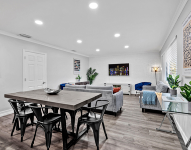 6860 Tyler Street - Photo Thumbnail 4