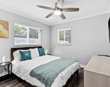 6860 Tyler Street - Photo Thumbnail 16