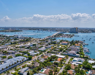 2800 N Ocean Drive - Photo Thumbnail 45