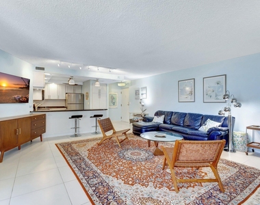 2800 N Ocean Drive - Photo Thumbnail 12