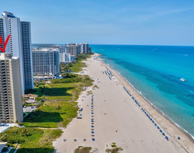 2800 N Ocean Drive - Photo Thumbnail 29