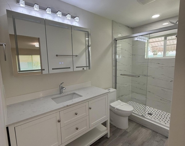 255 South Boulevard - Photo Thumbnail 12
