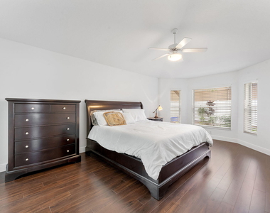 981 Delray Lakes Drive - Photo Thumbnail 12