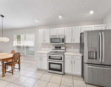981 Delray Lakes Drive - Photo Thumbnail 11