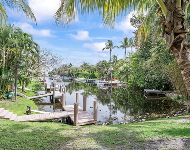 981 Delray Lakes Drive - Photo Thumbnail 2