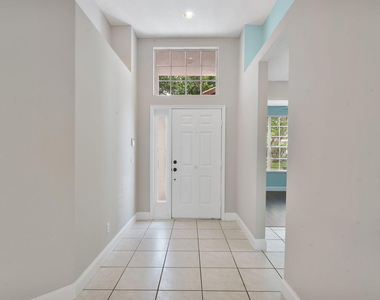 981 Delray Lakes Drive - Photo Thumbnail 4