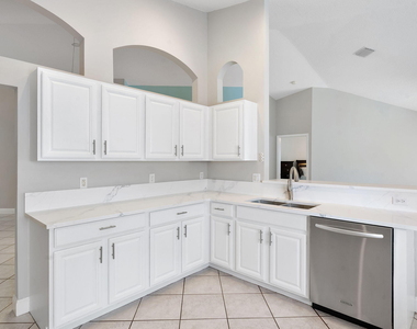981 Delray Lakes Drive - Photo Thumbnail 9