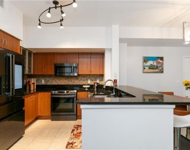 233 S Federal Highway - Photo Thumbnail 4