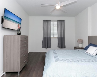 233 S Federal Highway - Photo Thumbnail 11