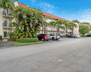 8911 S Hollybrook Boulevard - Photo Thumbnail 18