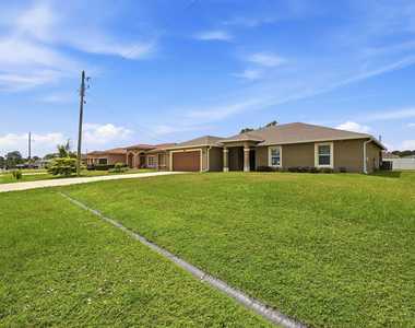 1692 Sw Alvaton Avenue - Photo Thumbnail 4