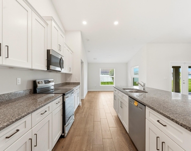 1692 Sw Alvaton Avenue - Photo Thumbnail 12