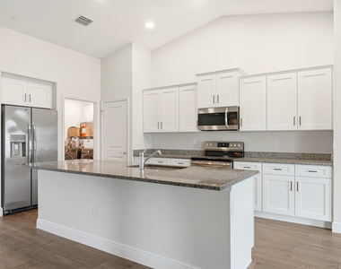 1692 Sw Alvaton Avenue - Photo Thumbnail 13