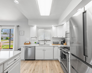 1616 Sw 20th St Street Sw - Photo Thumbnail 11