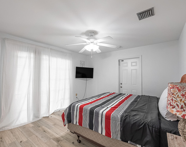 1616 Sw 20th St Street Sw - Photo Thumbnail 21