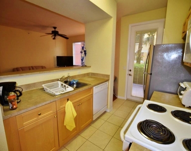11016 Legacy Drive - Photo Thumbnail 9
