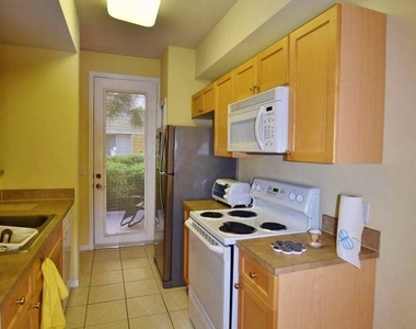 11016 Legacy Drive - Photo Thumbnail 7