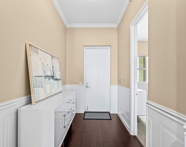 2650 Lake Shore Drive - Photo Thumbnail 24