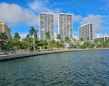 3050 Presidential Way - Photo Thumbnail 7
