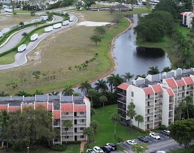 3050 Presidential Way - Photo Thumbnail 1