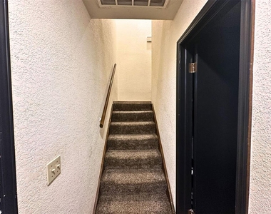 6913 N Spinnaker Lane - Photo Thumbnail 21