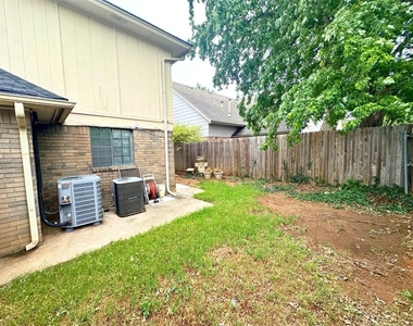 6913 N Spinnaker Lane - Photo Thumbnail 30