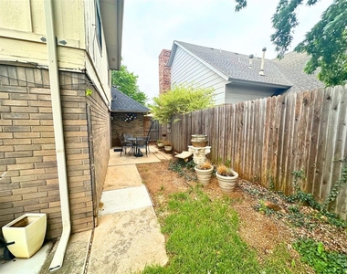 6913 N Spinnaker Lane - Photo Thumbnail 29