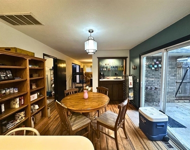 6913 N Spinnaker Lane - Photo Thumbnail 9