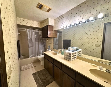 6913 N Spinnaker Lane - Photo Thumbnail 22