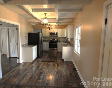 201 Merriman Road - Photo Thumbnail 4