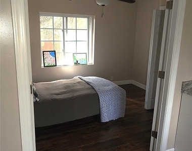 201 Merriman Road - Photo Thumbnail 7