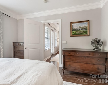 301 E Tremont Avenue - Photo Thumbnail 7