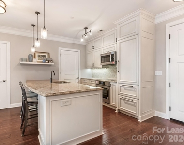 301 E Tremont Avenue - Photo Thumbnail 3
