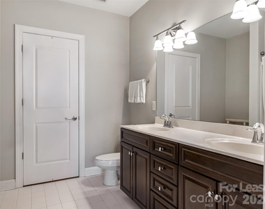 301 E Tremont Avenue - Photo Thumbnail 8