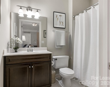 301 E Tremont Avenue - Photo Thumbnail 11