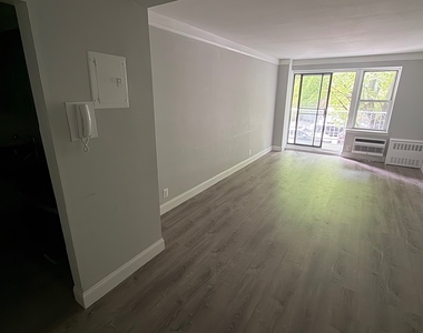 83-33 118th Street - Photo Thumbnail 8