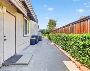 807 Avenida Loma Vista - Photo Thumbnail 43