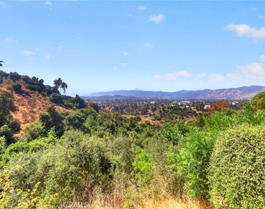 807 Avenida Loma Vista - Photo Thumbnail 40