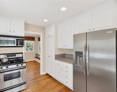 807 Avenida Loma Vista - Photo Thumbnail 18